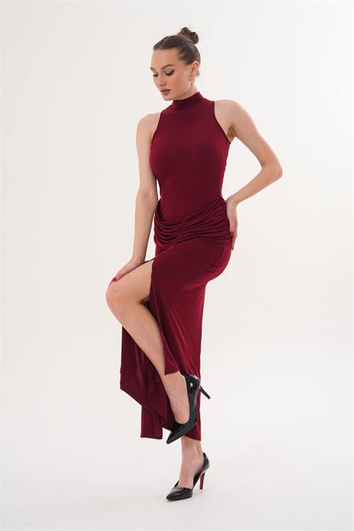 Kadın Bordo Drapeli Kuyruk Detaylı Yüksek Yaka Uzun Sandy Kumaş Elbise HSZ067 