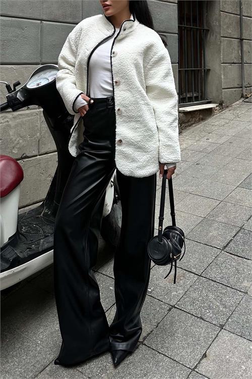 Kadın Ekru Peluş Oversize Düğmeli Ceket HSZ026 