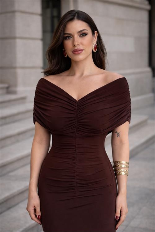 Kadın Kahverengi Sandy Kumaş Uzun Yırtmaçlı Elbise Değişebilir Omuz Detaylı HSZ065 