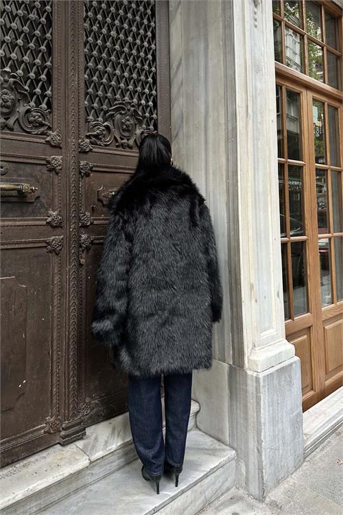 Kadın Siyah Astarlı Düğmeli Oversize Kürk Kaban HSZ002 